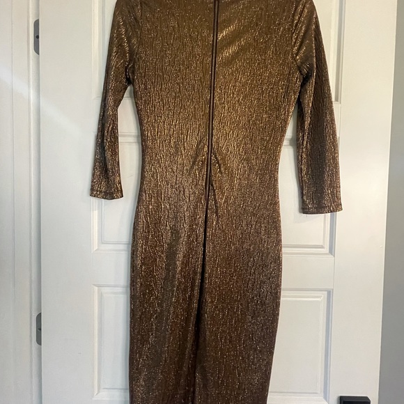 Xoxo textured zippered fitted dress - Picture 4 of 7